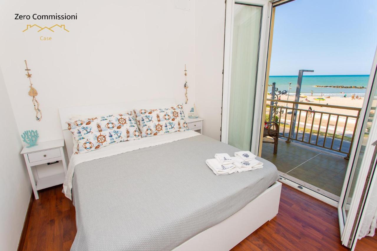Palm Beach House - Vista Mare Монтесильвано Экстерьер фото