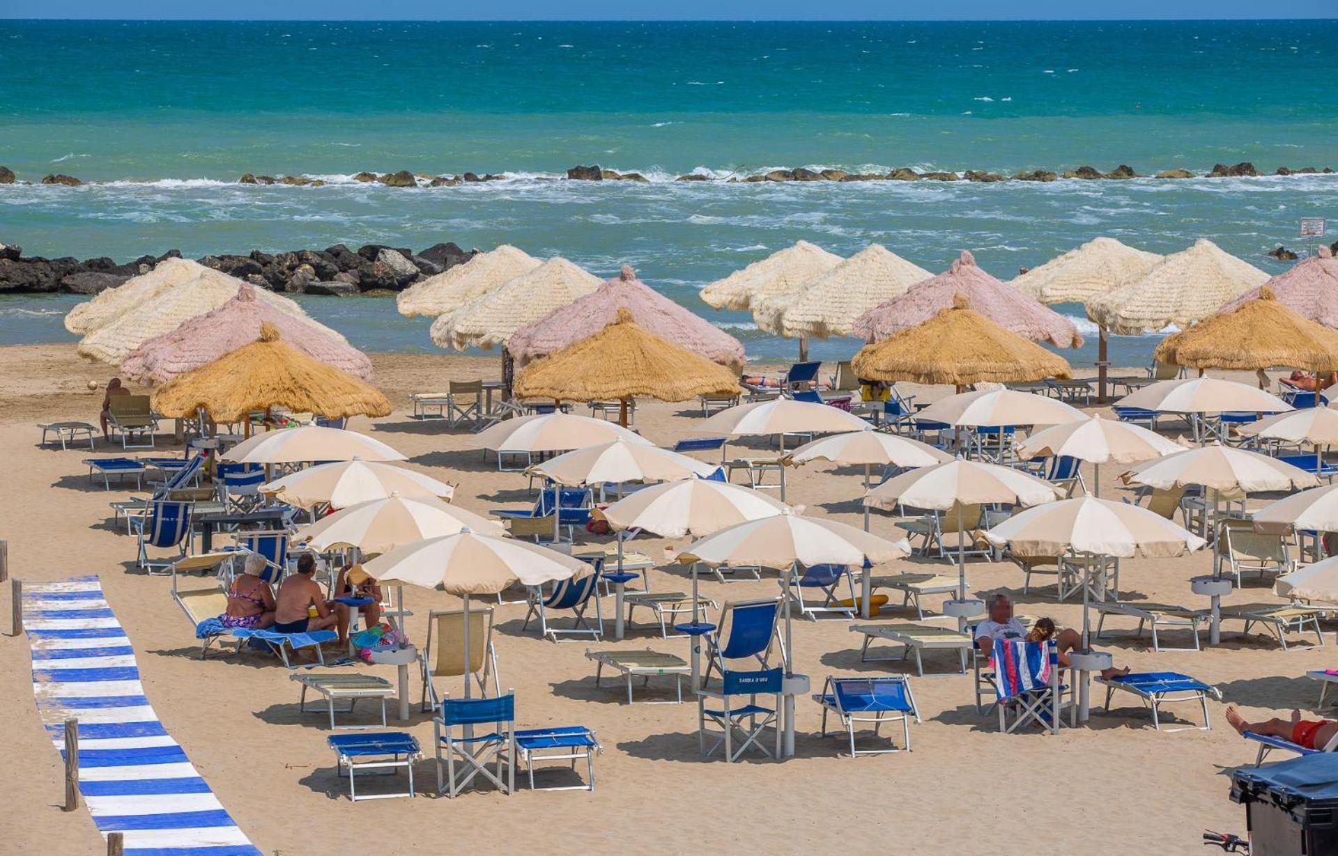 Palm Beach House - Vista Mare Монтесильвано Экстерьер фото